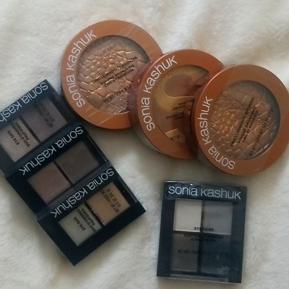 SOLD- sonia Kashuk make up